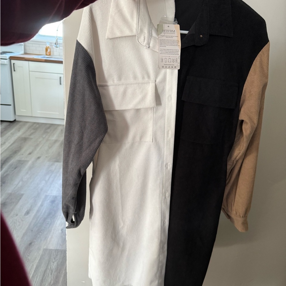 Woman’s Colorblock Jacket - Black, White, Tan